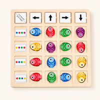Logic Board Game with Directional Fish Pieces - image principale