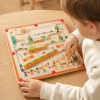 Magnetic Counting Maze - Numbers 1 to 10 - utilisation close up