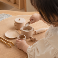 Wooden Kitchen Toy Set with Sensory Play Tray - utilisation close up
