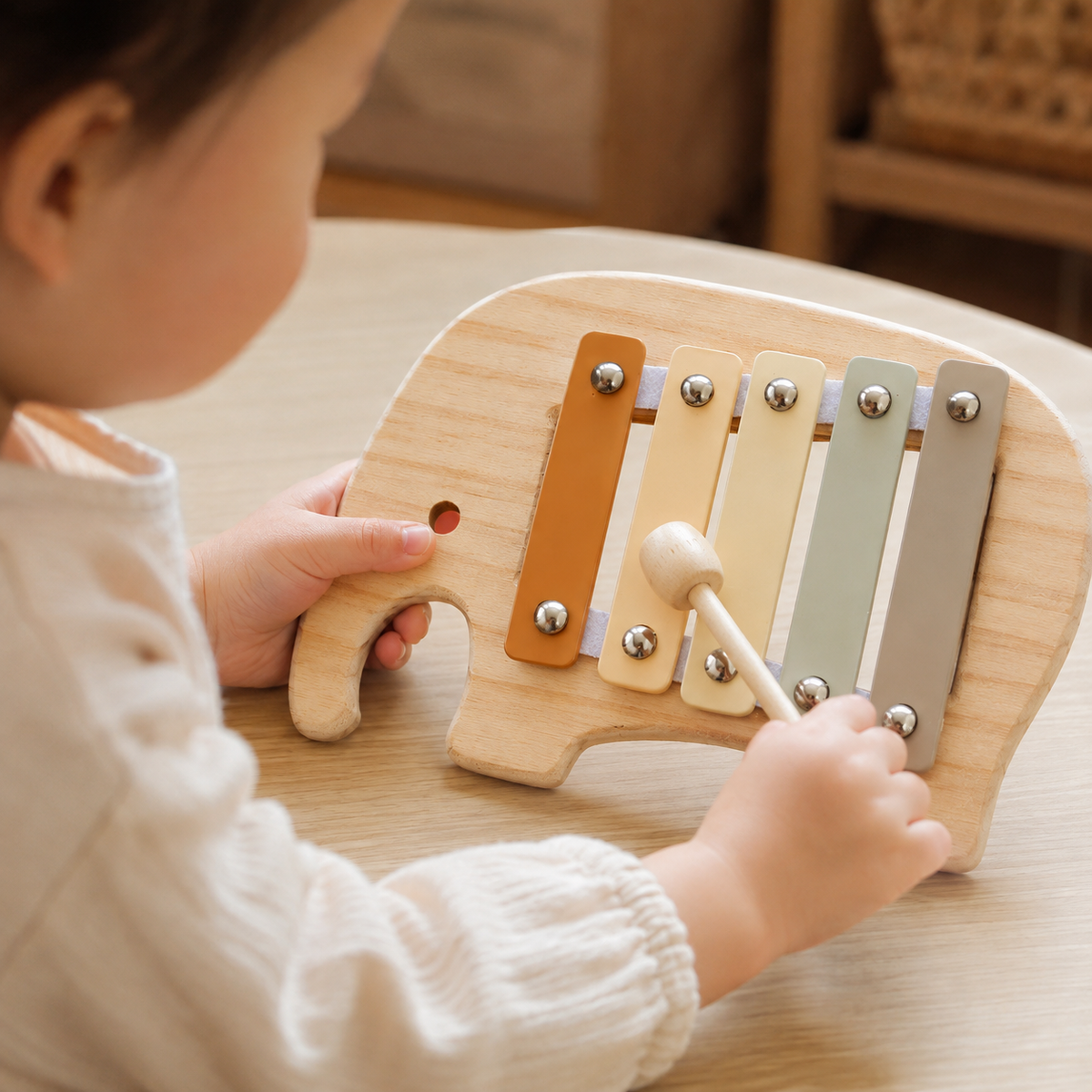Wooden Xylophone Elephant Shape Music Toy - utilisation close up